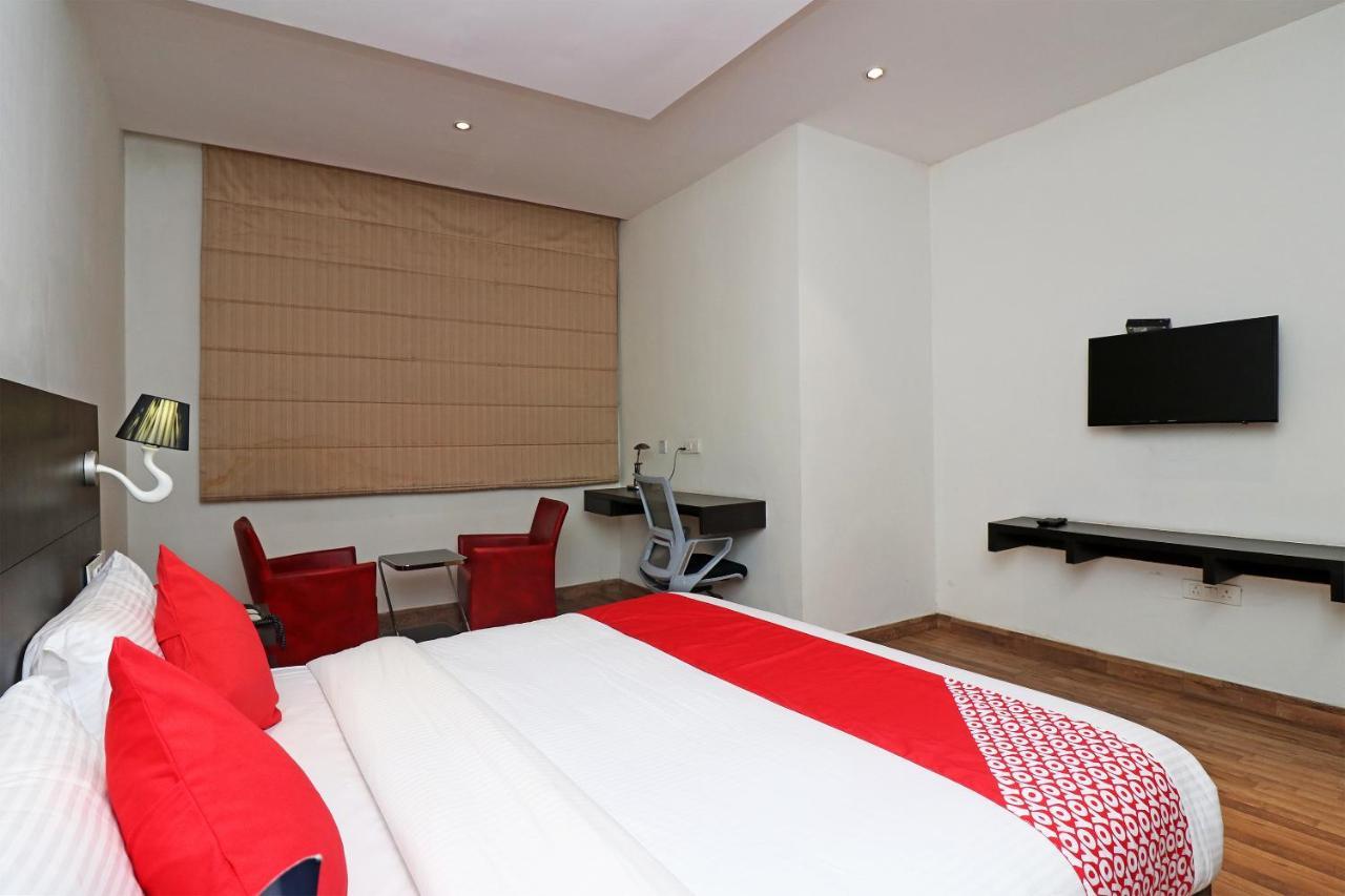 Capital O 19296 Joy Inn & Suites Bhiwadi Exterior photo