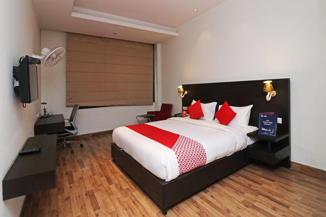 Capital O 19296 Joy Inn & Suites Bhiwadi Exterior photo