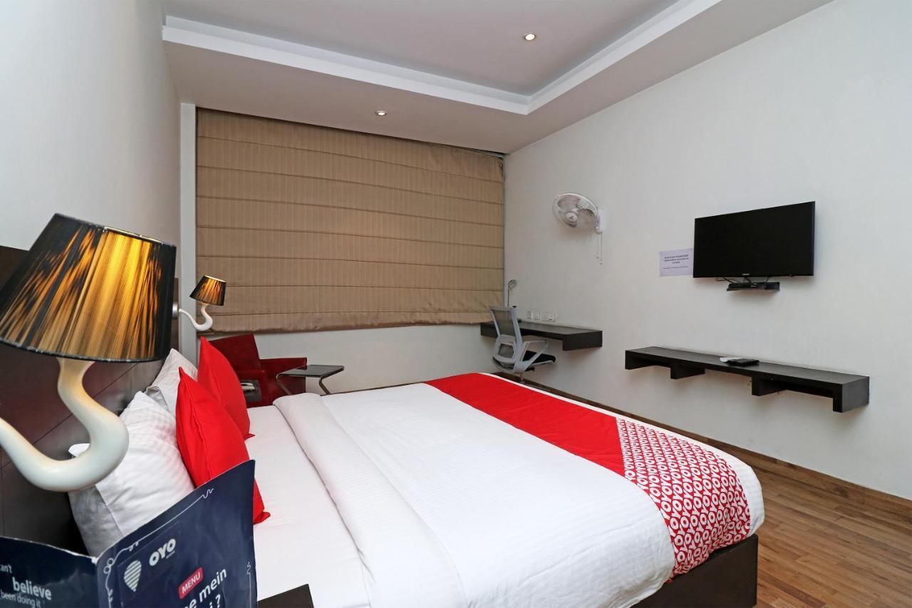 Capital O 19296 Joy Inn & Suites Bhiwadi Exterior photo