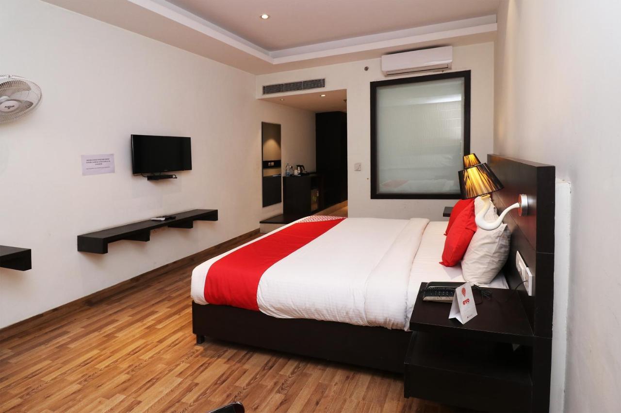 Capital O 19296 Joy Inn & Suites Bhiwadi Exterior photo